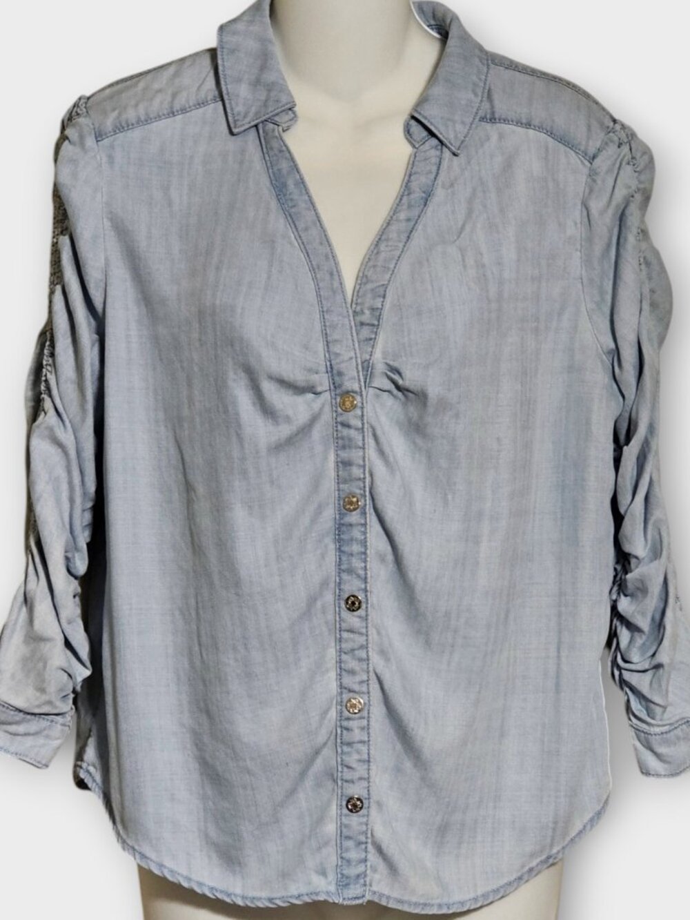 WHBM Chambray Snap Front Top Women’s Size 8 Blue Tencel Smocked Sleeve